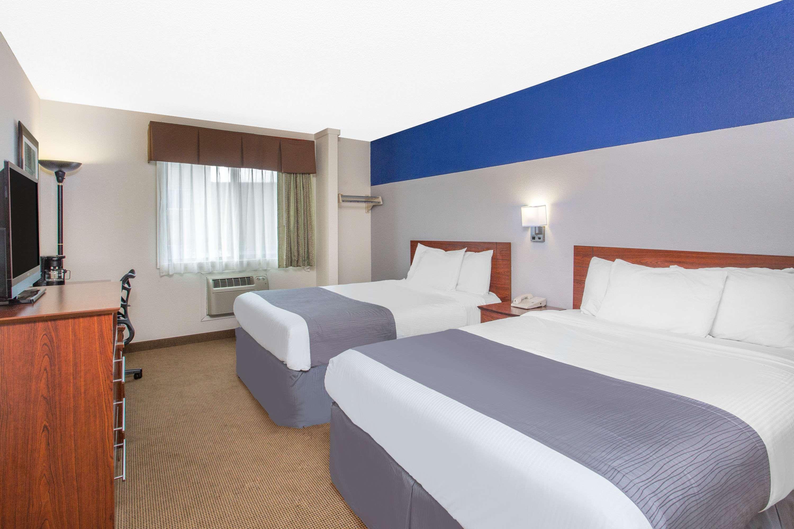 เบย์มอนต์ บาย วินด์แฮม ดูบิวก์ Hotel Dubuque ภายนอก รูปภาพ