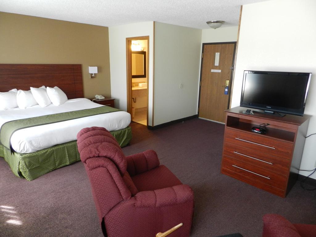เบย์มอนต์ บาย วินด์แฮม ดูบิวก์ Hotel Dubuque ภายนอก รูปภาพ